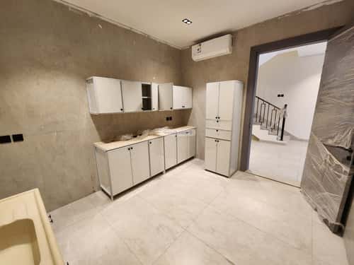 فيلا 205.25 متر مربع واجهة شرقية ب 5 غرف الراكة الجنوبية، الخبر