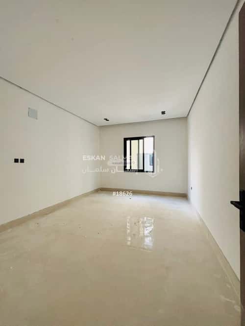 فيلا 260 متر مربع شمالية على شارع 20م الشروق، الدمام