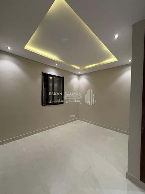 فيلا 300 متر مربع شمالية على شارع 20م التسامح، خميس مشيط