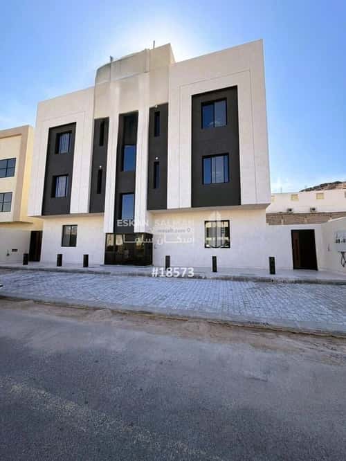 Apartment with 5 Bedrooms Al Salam, Madinah