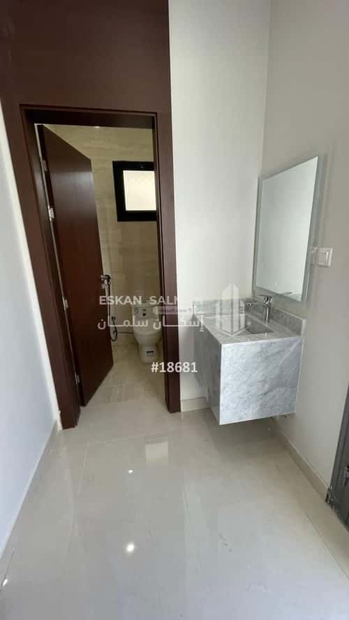 دور 173 متر مربع ب 5 غرف شظاة، المدينة المنورة