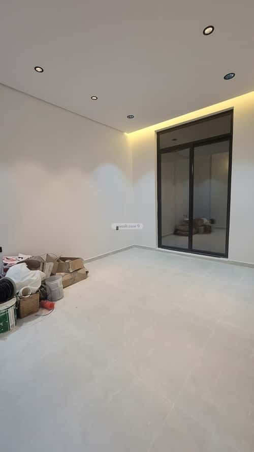 6 bedroom villa in Al Janadriyah