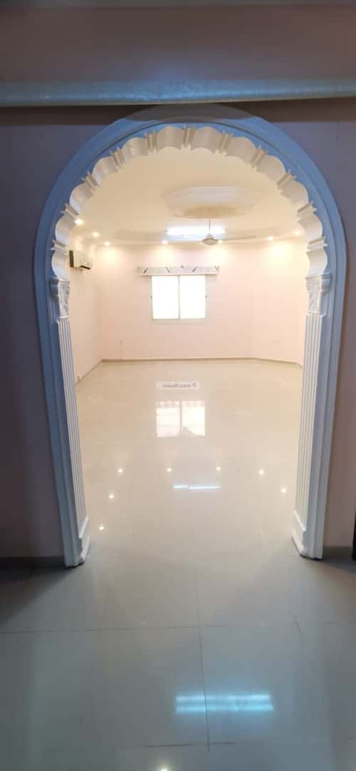 Villa 339 SQM with 6 Bedrooms Wadi Muzahim, Madinah