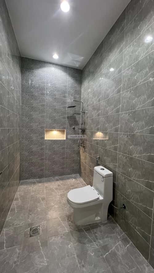 فيلا 332 متر مربع جنوبية على شارع 15م الرحمانية، شرق جدة، جدة