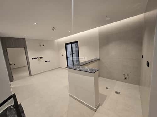 Villa 300 SQM with 2 Apartments Facing North Al Rahmanyah, East Jeddah, Jeddah