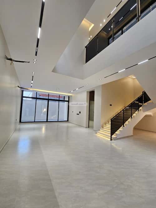 Villa 300 SQM with 3 Apartments Facing West Al Rahmanyah, East Jeddah, Jeddah