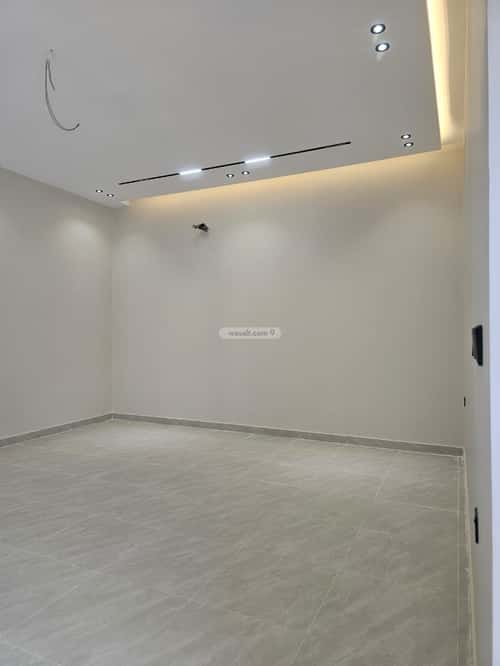 Villa 300 SQM with 3 Apartments Facing West Al Rahmanyah, East Jeddah, Jeddah