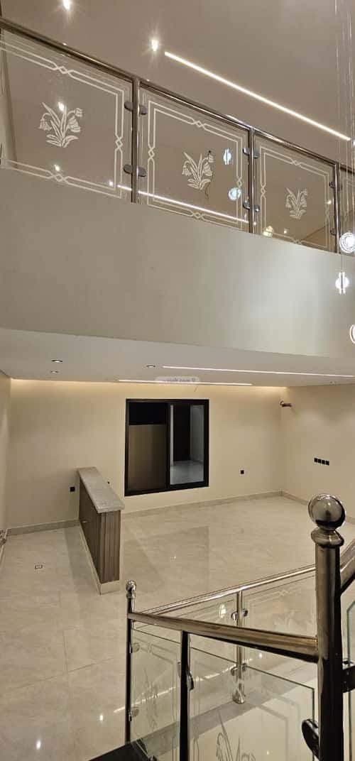 Villa 300 SQM with 3 Apartments Facing West Al Rahmanyah, East Jeddah, Jeddah