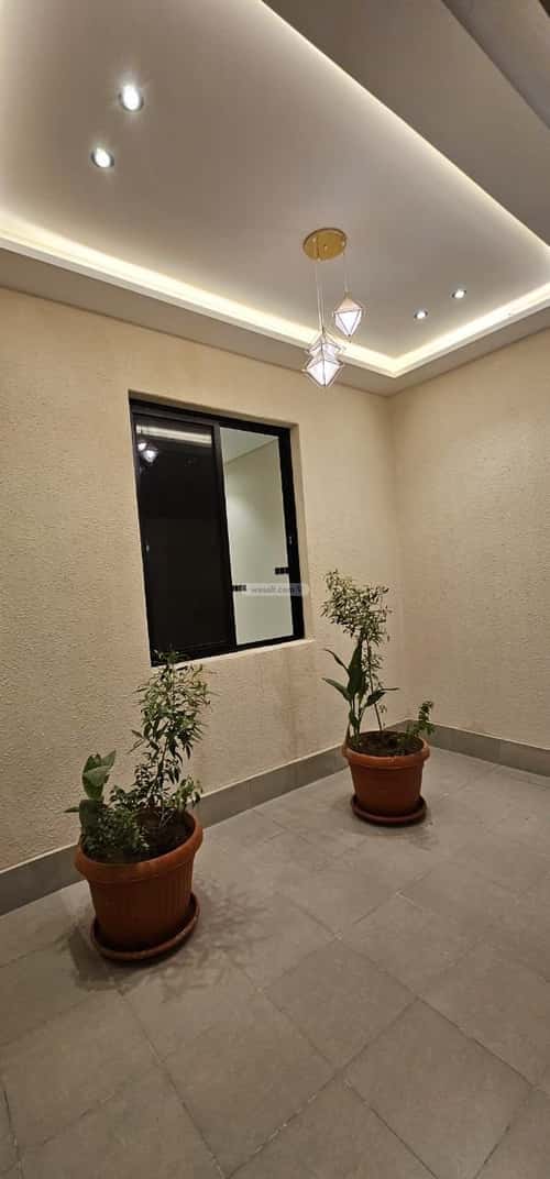 فيلا 300 متر مربع مع 3 شقق واجهة غربية الرحمانية، شرق جدة، جدة