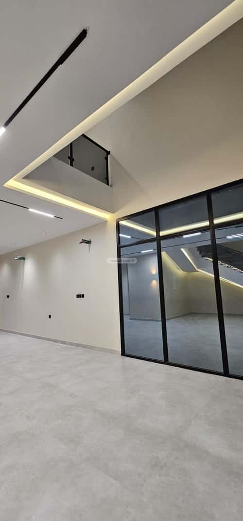 Villa 300 SQM with 3 Apartments Facing West Al Rahmanyah, East Jeddah, Jeddah