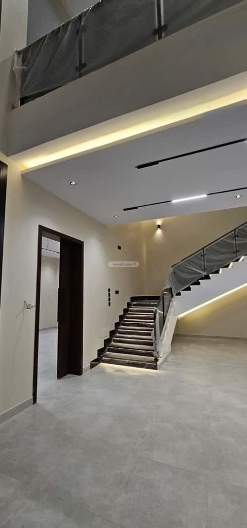 Villa 300 SQM with 3 Apartments Facing West Al Rahmanyah, East Jeddah, Jeddah