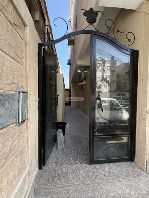 Apartment with 2 Bedrooms Al Aqrabyah, Khobar