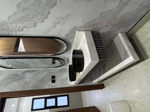 Floor 249 SQM with 5 Bedrooms Al-Qadisiyah, East Riyadh, Riyadh