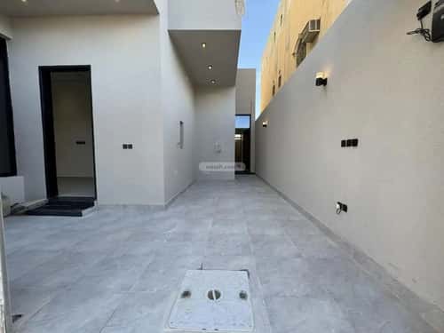 فيلا 411 متر مربع جنوبية على شارع 20م اليرموك، شرق الرياض، الرياض