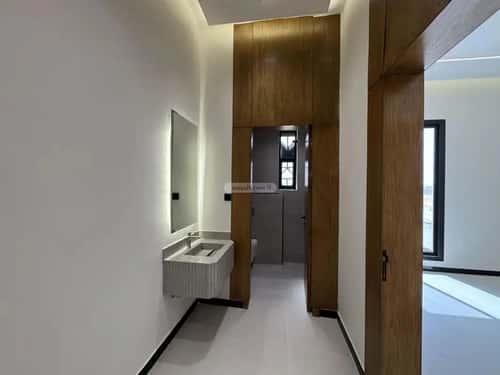 4 bedroom floor in Al Janadriyah