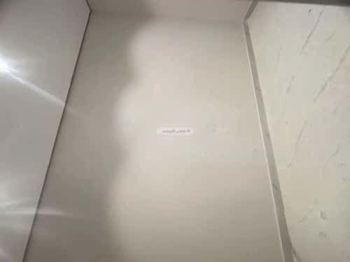 فيلا 348 متر مربع شمالية على شارع 20م المعيزيلة، شرق الرياض، الرياض