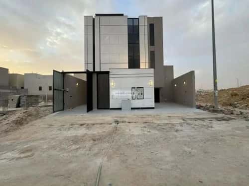 دور 307 متر مربع ب 4 غرف الجنادرية، شرق الرياض، الرياض