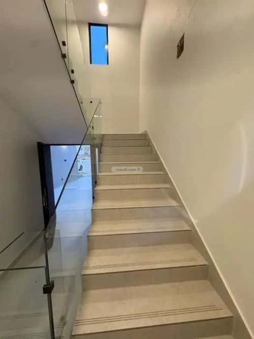 دور 4 غرف في الجنادرية