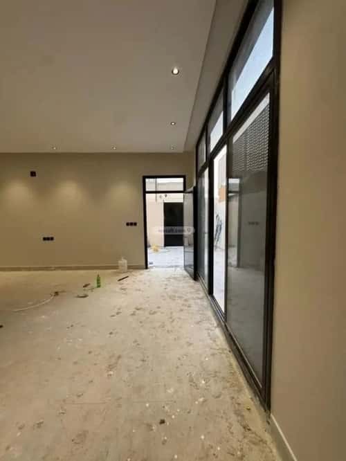 دور 213 متر مربع ب 4 غرف إشبيلية، شرق الرياض، الرياض