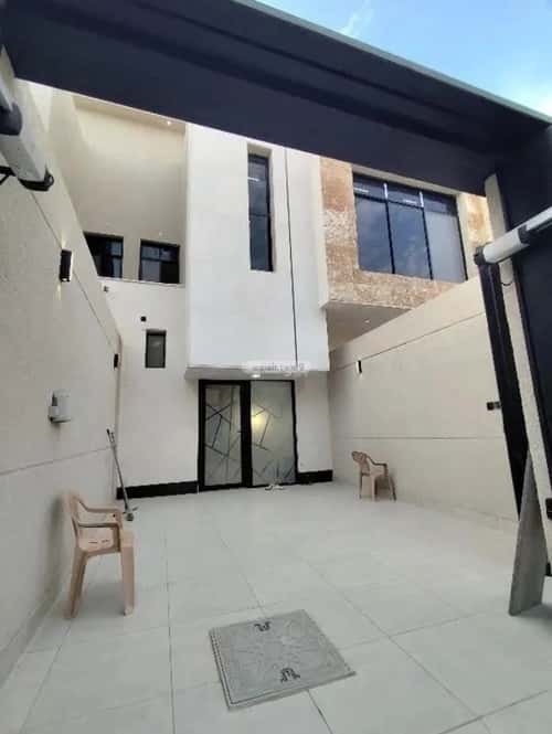 Floor 225 SQM with 4 Bedrooms Al-Yarmuk, East Riyadh, Riyadh