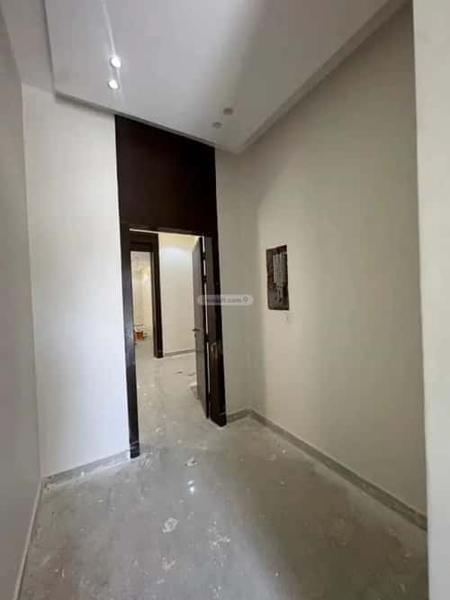 فيلا 270 متر مربع غربية على شارع 15م الندوة، شرق الرياض، الرياض