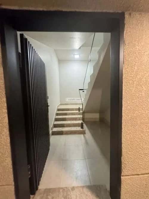 4 bedroom floor in Al Rimal