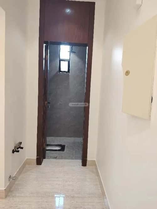 4 bedroom floor in Al Munsiyah