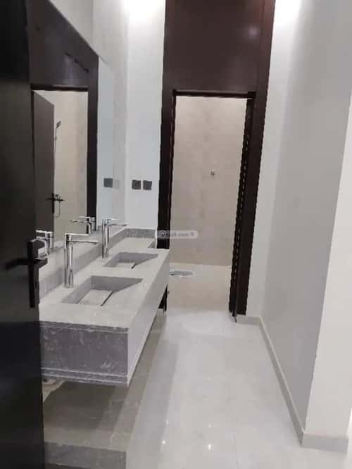 Floor 260 SQM with 4 Bedrooms Al-Qadisiyah, East Riyadh, Riyadh