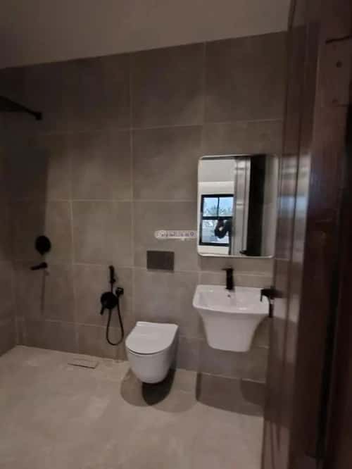 Floor 196 SQM with 3 Bedrooms Al-Muanisiyah, East Riyadh, Riyadh