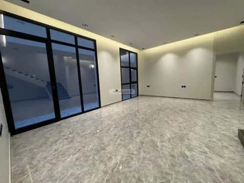 فيلا 250 متر مربع شرقية على شارع 20م الملك فيصل، شرق الرياض، الرياض