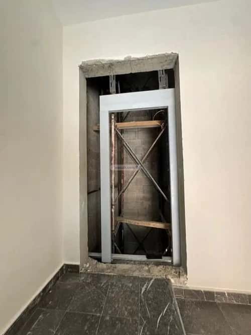 Apartment with 3 Bedrooms King Faisal, East Riyadh, Riyadh