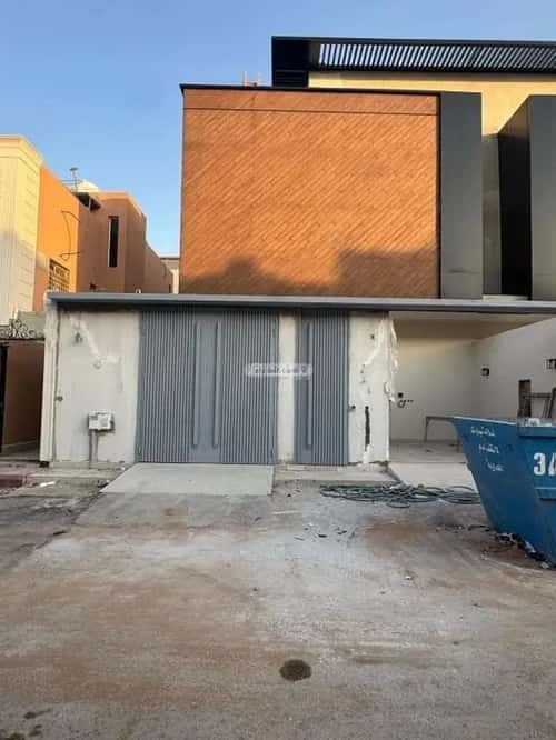 Floor 204 SQM with 5 Bedrooms Qurtubah, East Riyadh, Riyadh