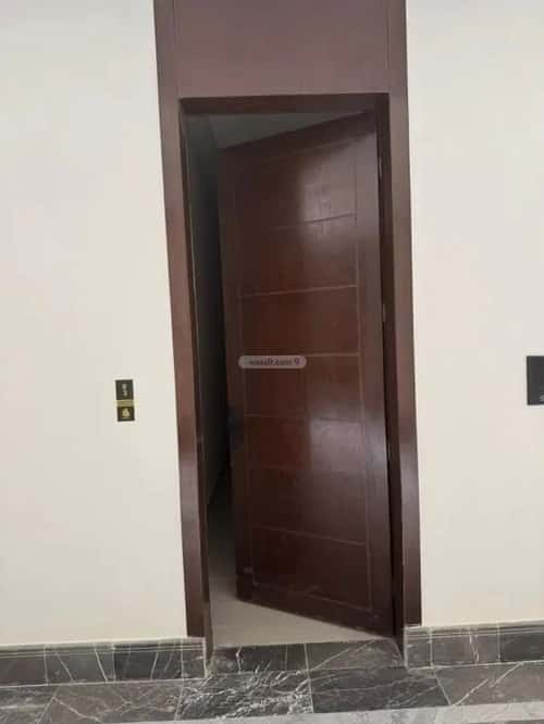 شقة 4 غرف في الرمال