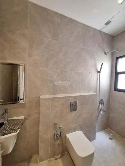 Floor 255 SQM with 5 Bedrooms Al-Qadisiyah, East Riyadh, Riyadh