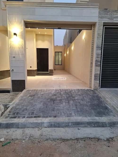 Floor 205 SQM with 5 Bedrooms Al-Qadisiyah, East Riyadh, Riyadh