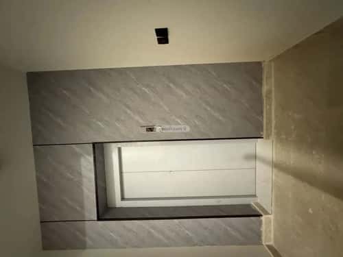 Floor 196 SQM with 5 Bedrooms Al-Khaleej, East Riyadh, Riyadh