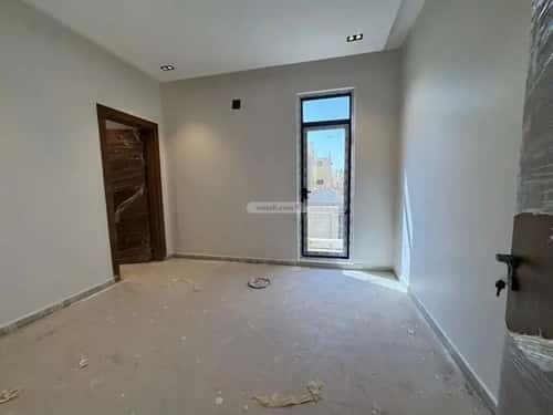 Villa 310 SQM Facing East on 15m Width Street Al-Muanisiyah, East Riyadh, Riyadh