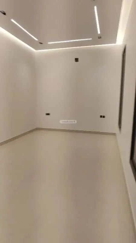 Floor 196 SQM with 5 Bedrooms Al-Khaleej, East Riyadh, Riyadh