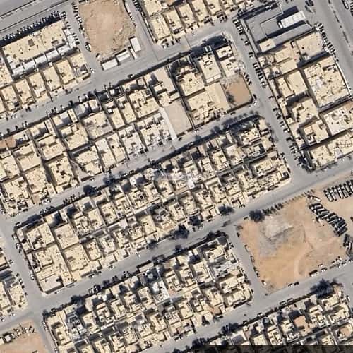 Floor 199 SQM with 5 Bedrooms Al-Muanisiyah, East Riyadh, Riyadh