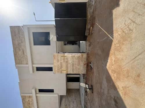 فيلا 310 متر مربع شرقية على شارع 15م المونسية، شرق الرياض، الرياض