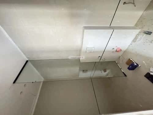 Floor 213 SQM with 3 Bedrooms Al-Yarmuk, East Riyadh, Riyadh