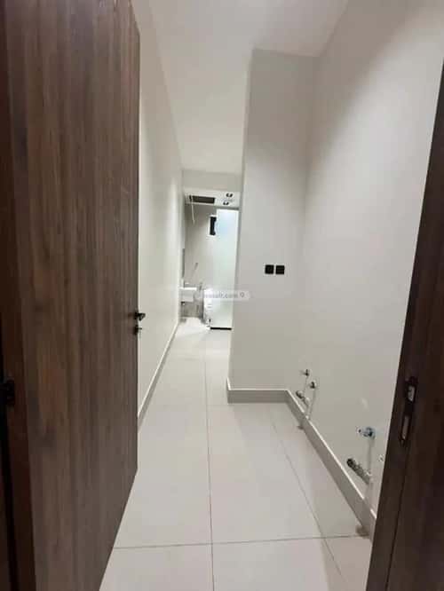 Floor 219 SQM with 5 Bedrooms Al-Khaleej, East Riyadh, Riyadh