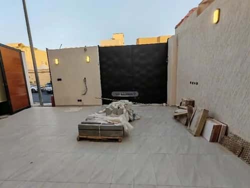 Floor 242 SQM with 5 Bedrooms Al-Muanisiyah, East Riyadh, Riyadh