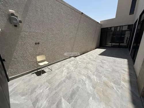 5 bedroom villa in Al Maizilah