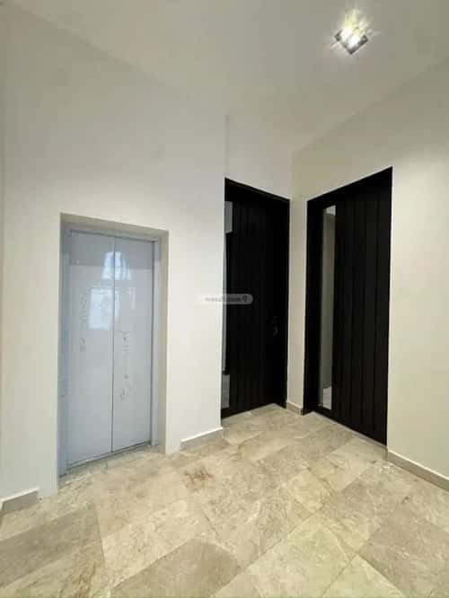 Floor 196 SQM with 5 Bedrooms Al-Khaleej, East Riyadh, Riyadh