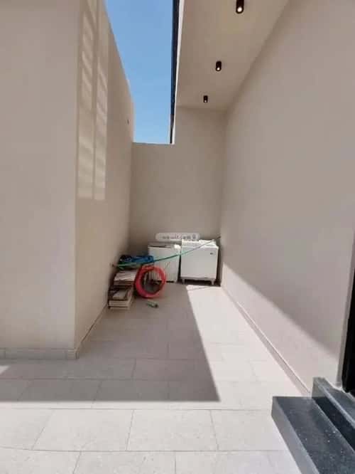 دور 275 متر مربع ب 5 غرف الخليج، شرق الرياض، الرياض