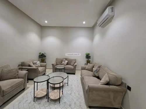 دور 251 متر مربع ب 4 غرف اليرموك، شرق الرياض، الرياض