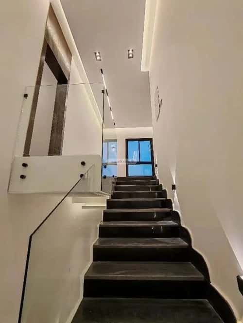 دور 5 غرف في المونسية