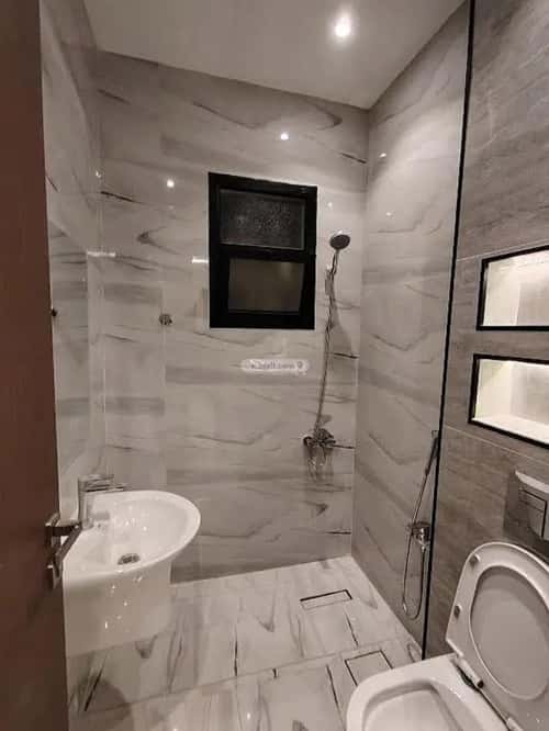 Floor 187 SQM with 5 Bedrooms Qurtubah, East Riyadh, Riyadh