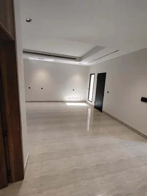 فيلا 210 متر مربع شرقية على شارع 20م العارض، شمال الرياض، الرياض